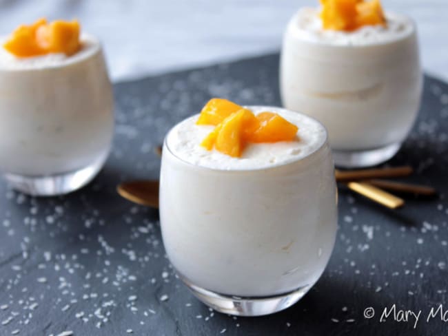 Soufflés glacés vanille-mangue