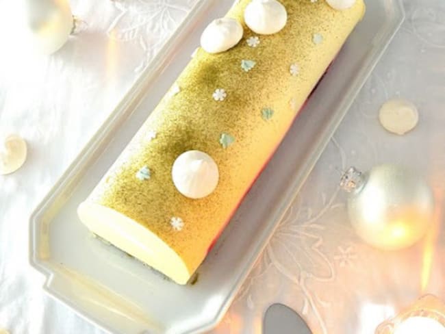 Bûche au thé matcha et griottes