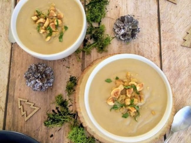 Velouté facile et rapide de châtaignes et noisettes grillées