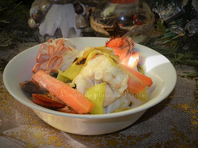 Cocotte de lotte et homard en sauce crémée