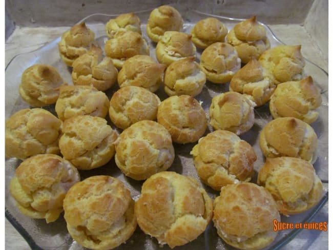 Choux fourrés à la mousse au saumon fumé