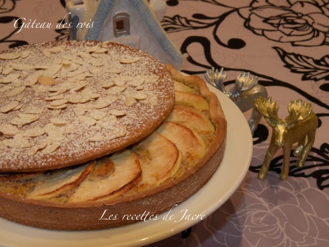 Comme une galette des rois aux pommes et à la noisette