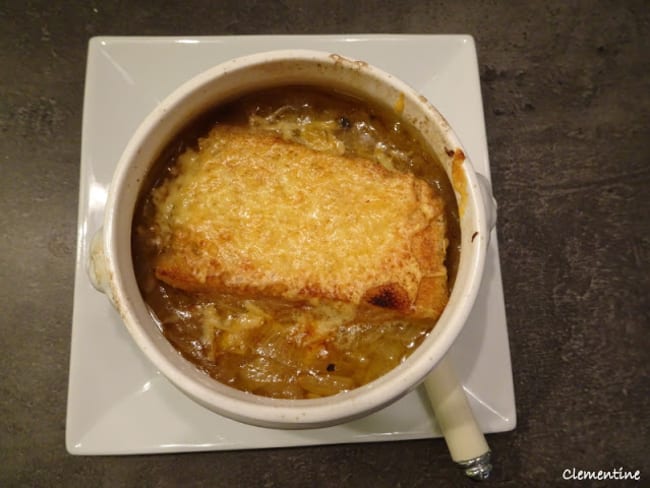 Soupe à l'oignon ou la gratinée des Halles de Paris