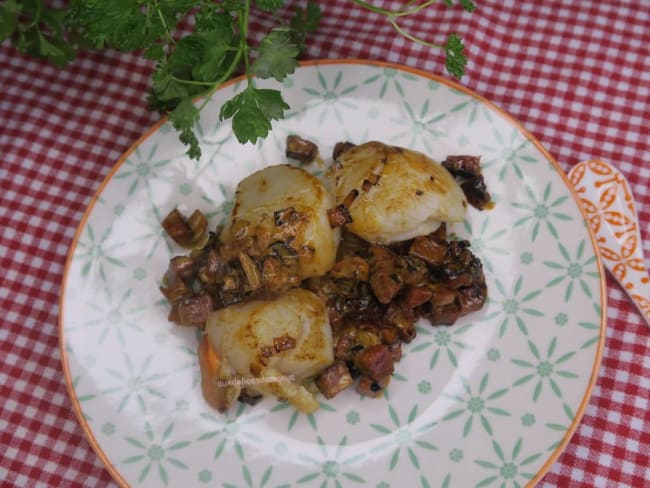 Noix de Saint-Jacques au chorizo et crème