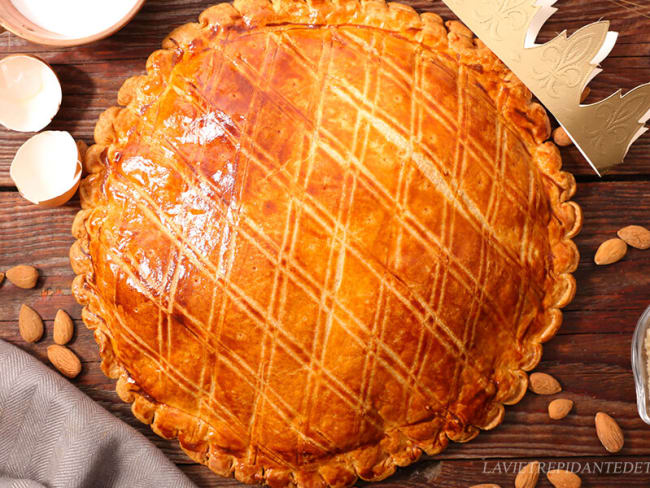 Vraie galette des rois frangipane pas sèche 