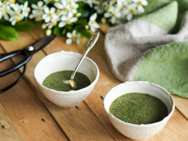 Crème aux graines de chia et thé vert matcha