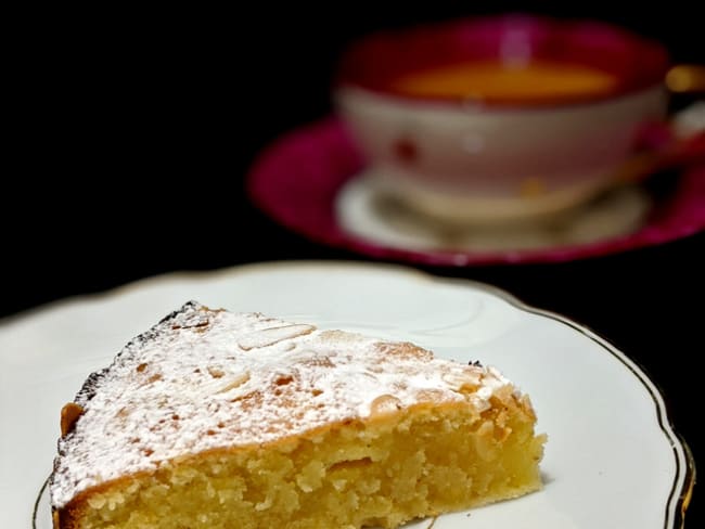 Gâteau aux amandes façon frangipane.