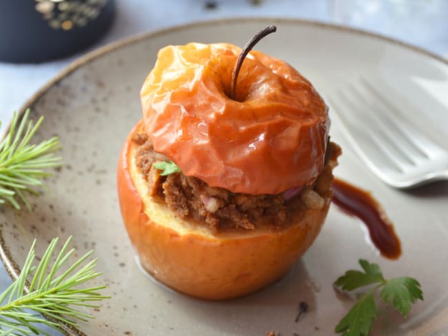 Pomme farcie vegan au seitan et au porto