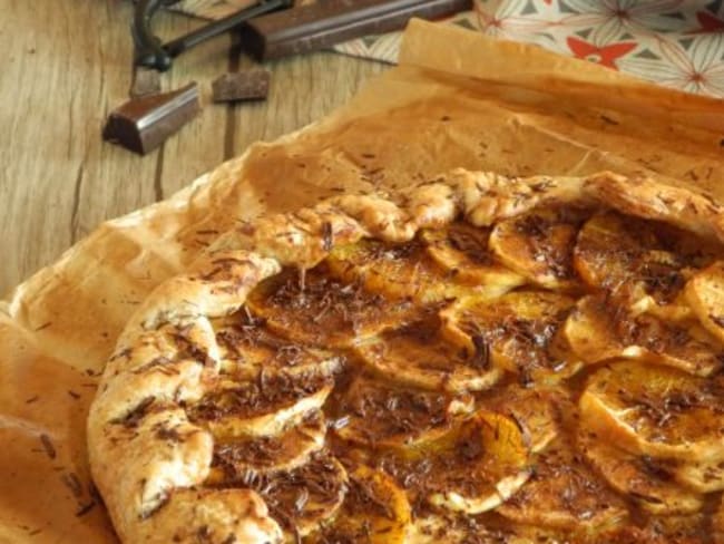 Tarte rustique rapide pomme, orange et chocolat