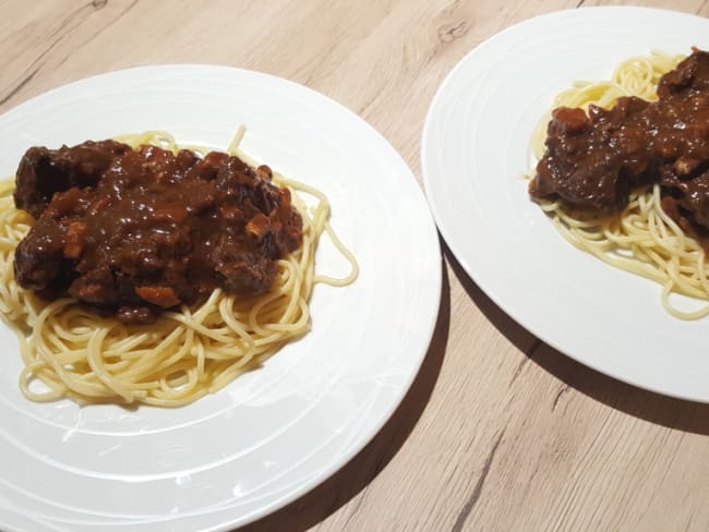 Bœuf braisé à la bière et aux légumes d'hiver