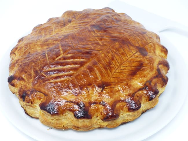 Galette des rois crème d'amandes, pomme et spéculoos 