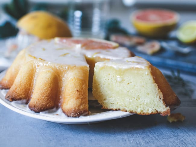 Gâteau moelleux au pamplemousse et au citron