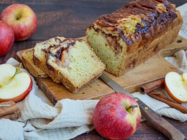 Cake aux pommes et à la cannelle