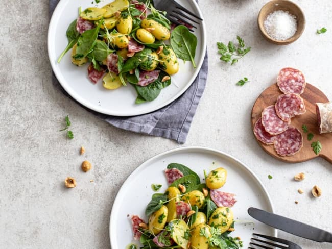 Salade de pommes de terre primeurs grenailles au saucisson