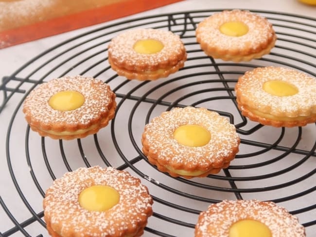 Biscuits sablés fourrés au lemon curd vegan