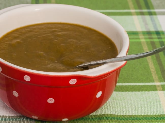 Soupe aux fanes de navets et carottes