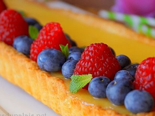 Tarte au citron framboises et myrtilles