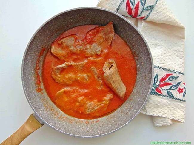 Escalope de veau à la pizzaïola