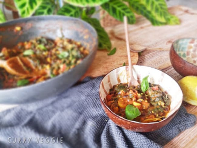 Curry Veggie aux haricots Black Beans et Blettes Sauvages