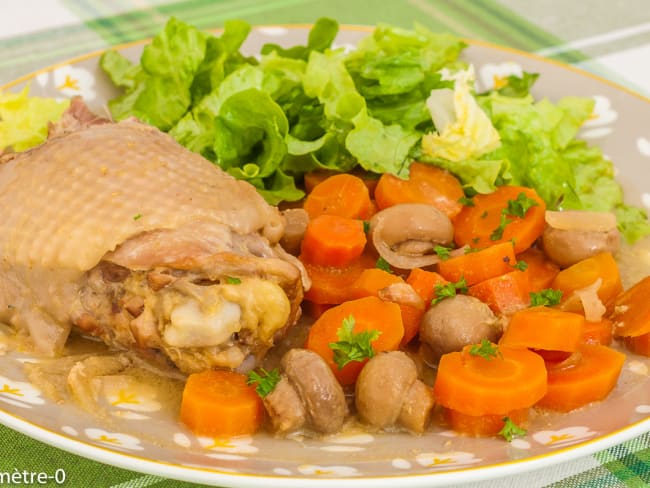 Poulet aux carottes et champignons