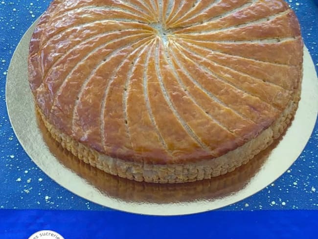 Pithiviers ou galette à la crème d'amandes 