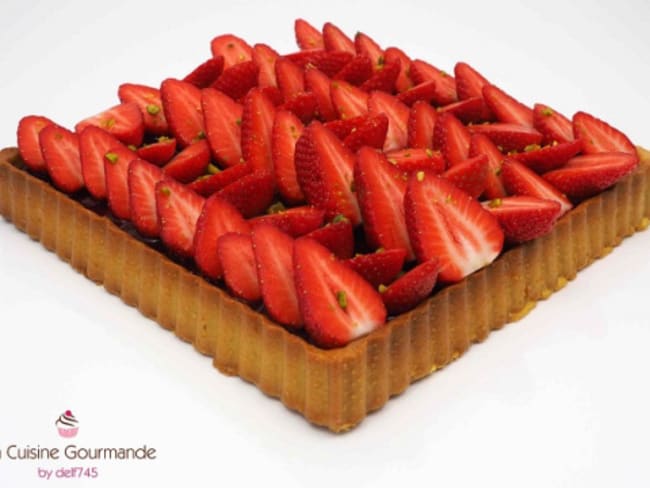 Tarte Fraise Pistache Framboise