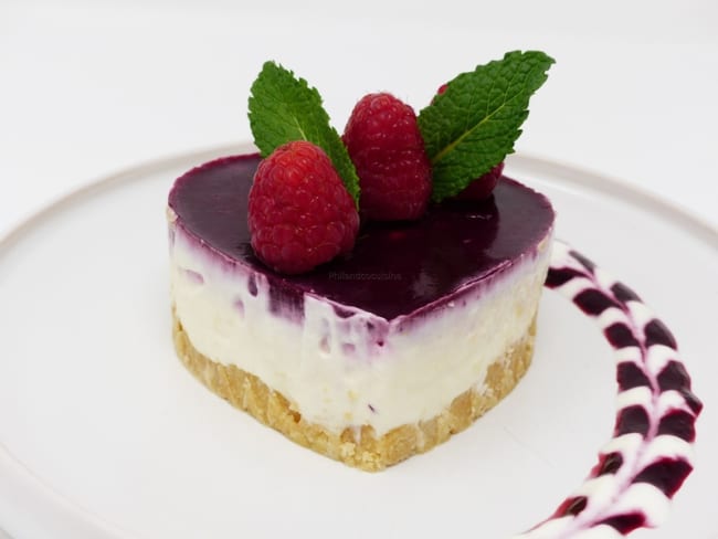 Cheesecake sans cuisson, coulis de fruits rouges gélifié