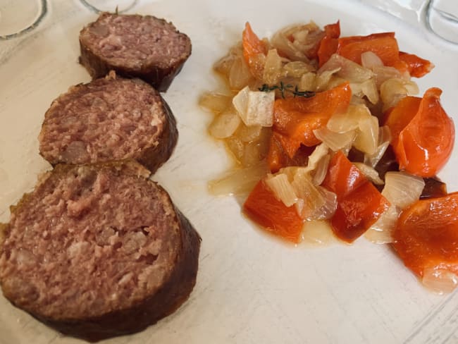 Saucisse de morteau et compotée de poivrons