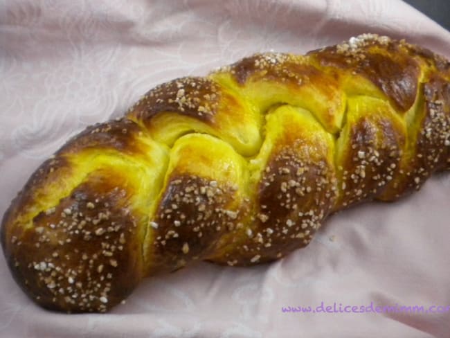 Brioche tressée au sucre