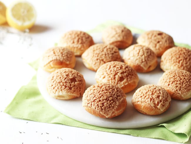 Choux au citron, miel et thym