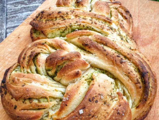 Pain feuilleté au levain en persillade