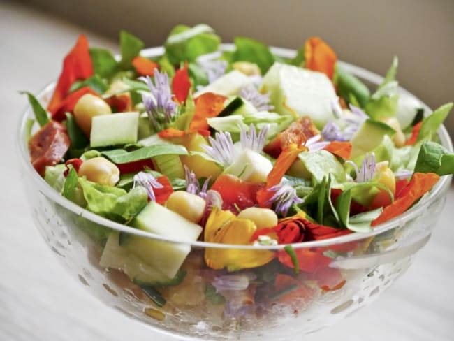 Capucine, ciboulette, légumes et légumineuses