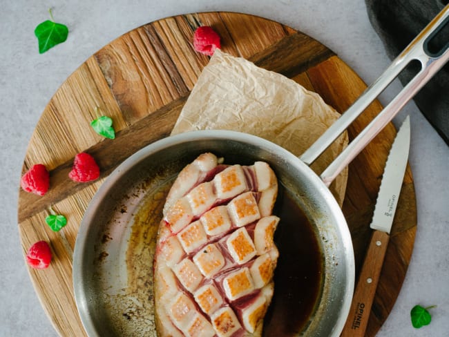 Magret de canard aux framboises