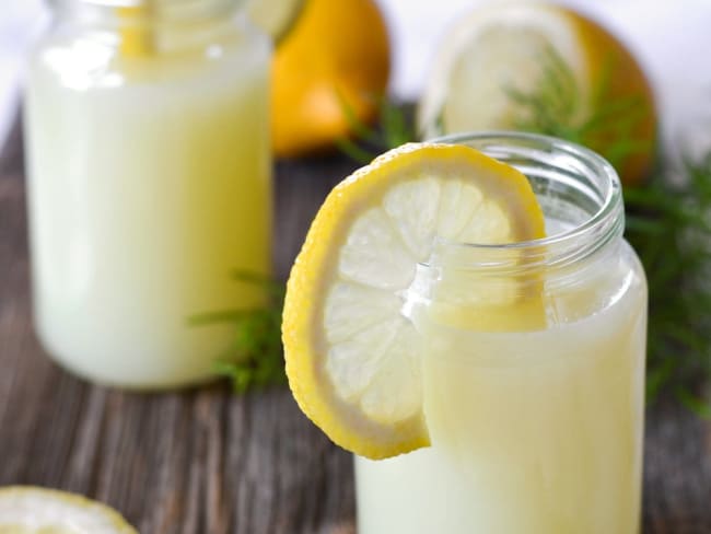 Limonade maison au citron bio au blender