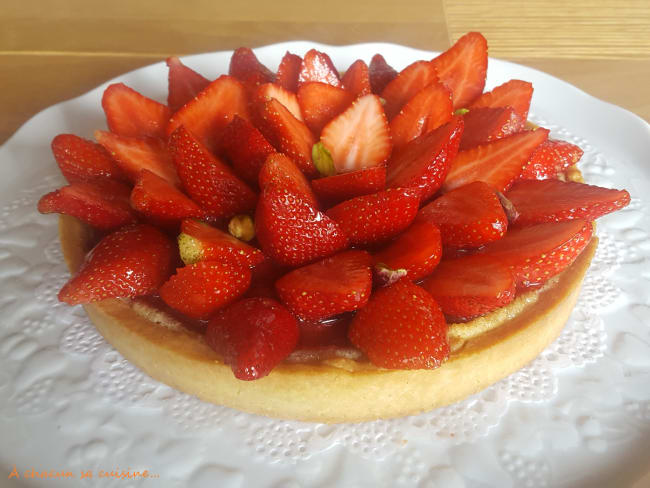 Tarte aux fraises rhubarbe crème d'amandes