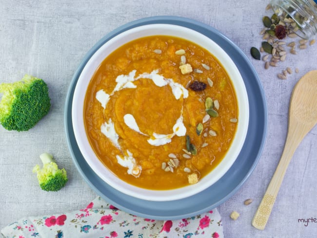 Soupe de pied de brocoli à la patate douce