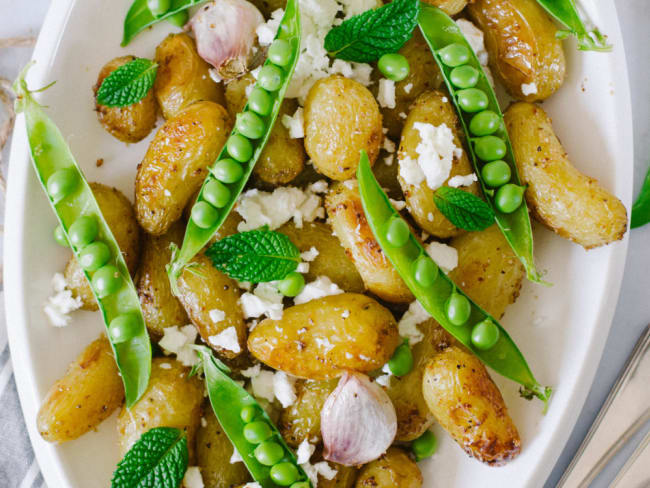 Pommes de terre délicatesses, petit-pois et feta