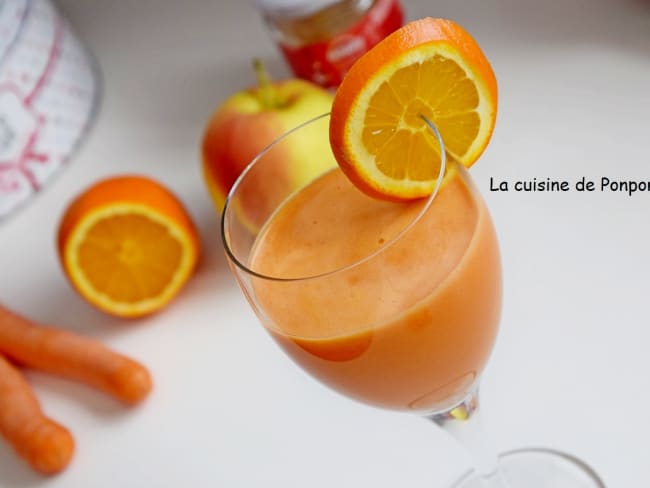 Jus de pomme, carotte, orange et gingembre, vegan