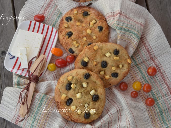 Fougasse à la farine d'epeautre, olives et féta