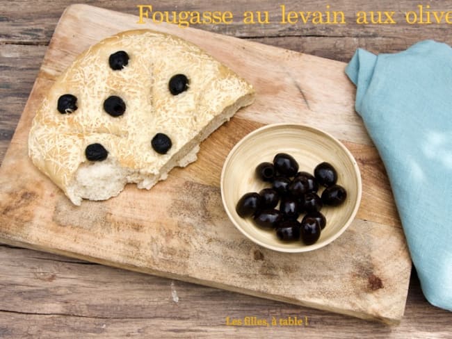 Fougasse au levain aux olives noires