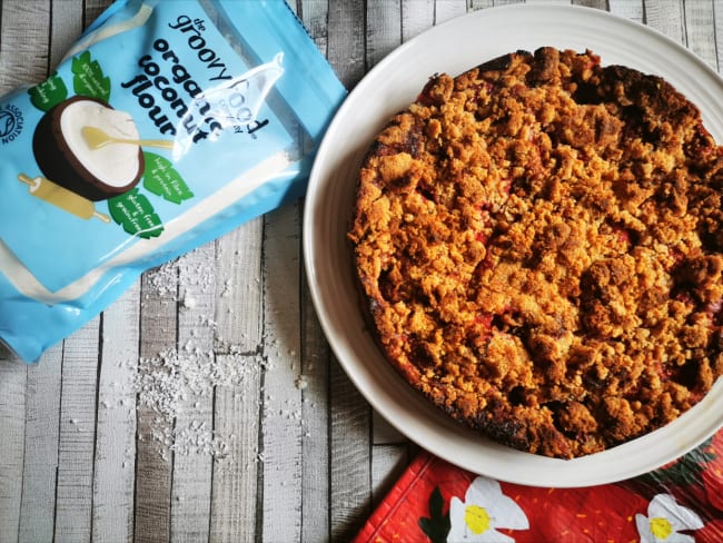 Crumb cake à la fraise et à la noix de coco