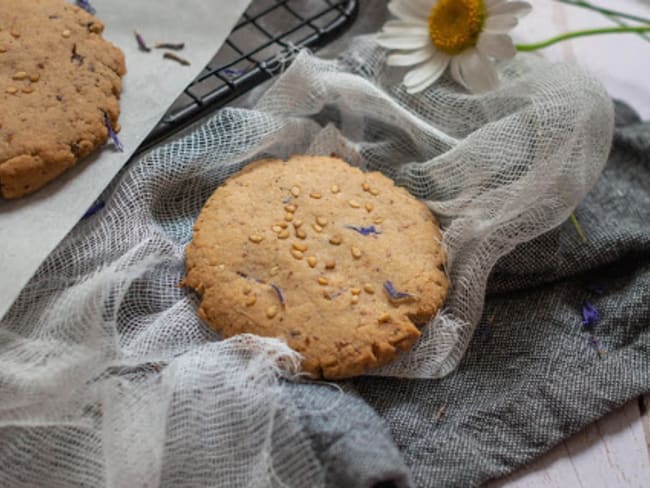 Sablés au sésame et cardamome 