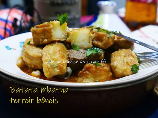 Batata mbatna - Plat de pommes de terre panées à l'agneau en sauce