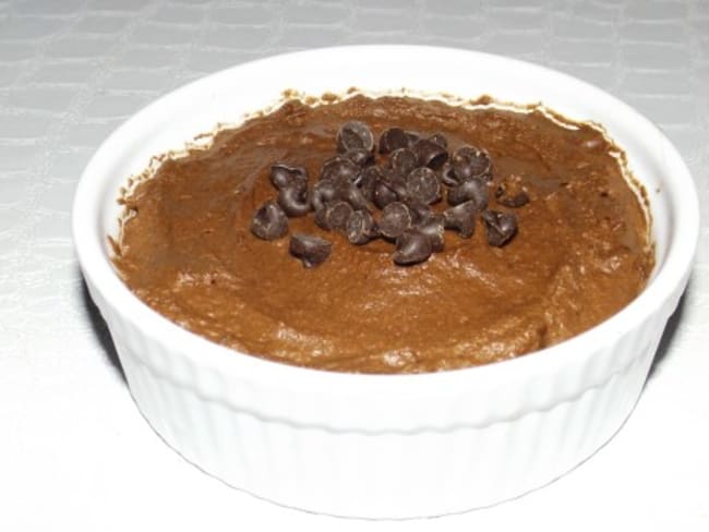 Mousse au chocolat noir et ses pépites