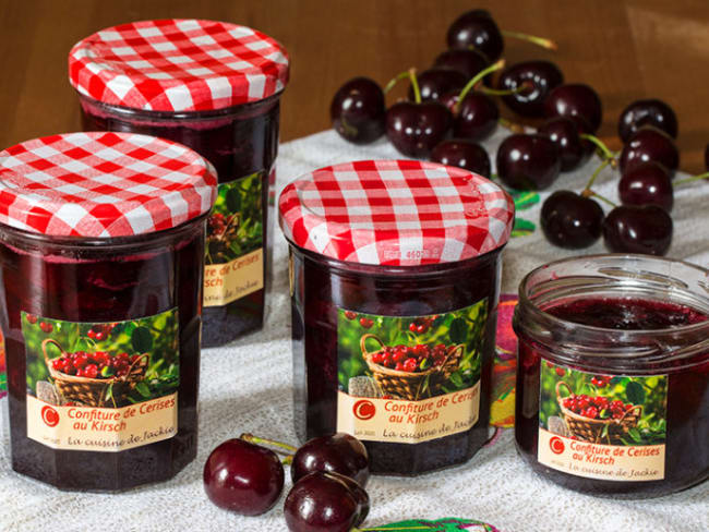 Confiture de cerises noires au Kirsch