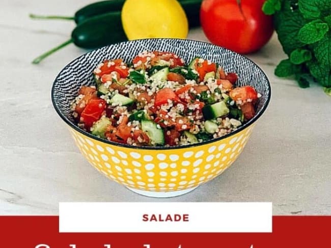 Salade de tomates, concombres et couscous, façon taboulé