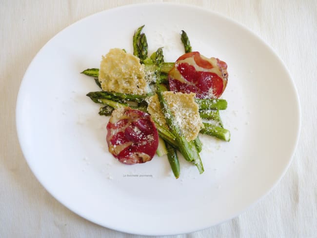 Salade d'asperges, croustillante.