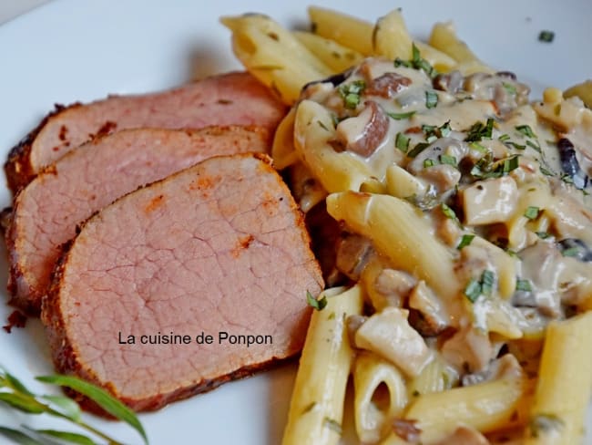 Rosbeef cuit à basse température, pâtes et sauce aux champignons à l'estragon