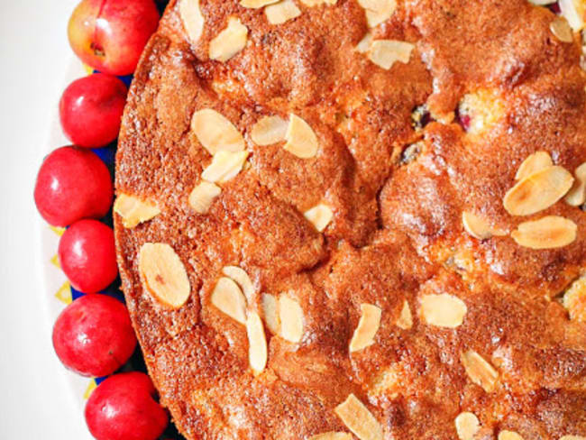 Gâteau cerises et amandes