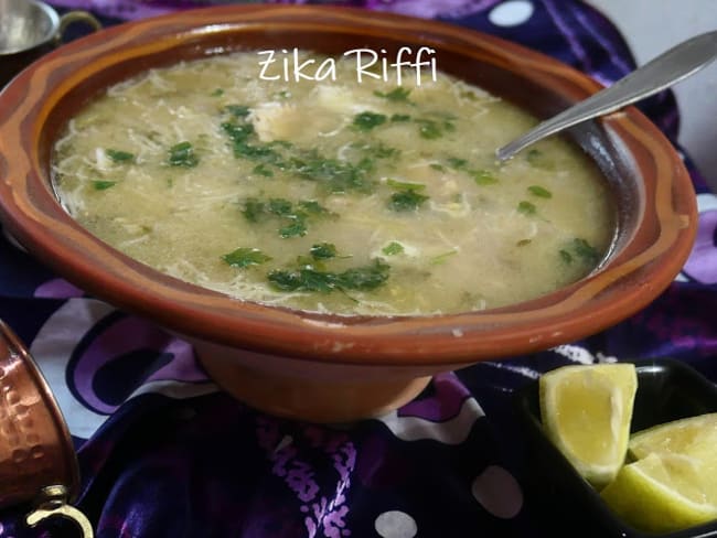 Chorba beida-Authentique soupe blanche algéroise au poulet